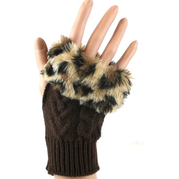 Leopard Faux Fur Trim Arm Warmer Fingerless Gloves - Picture 3 of 4